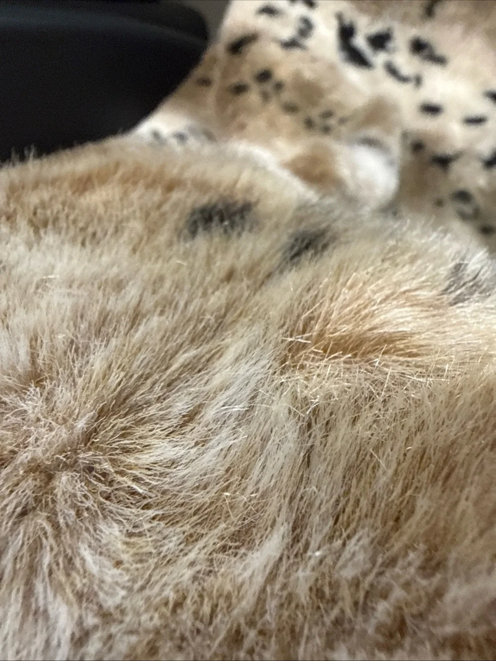 Pluto’Snow Lynx Fur Luxury Throw Animal Print Des